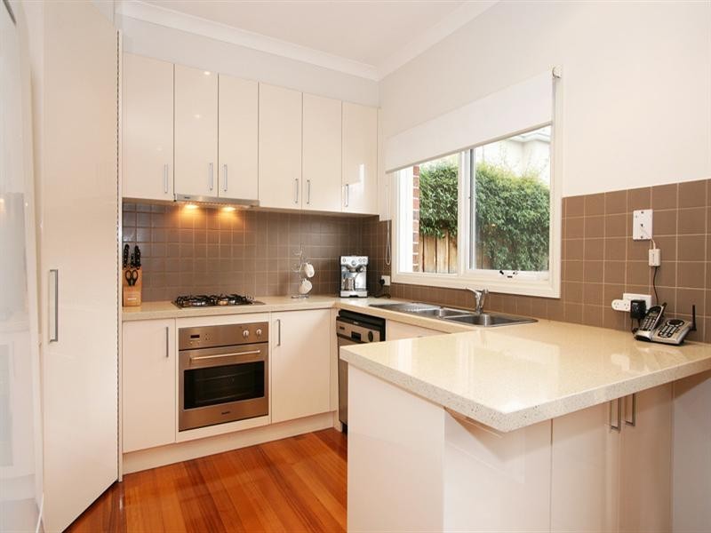 2/32 Holland Road, Ringwood East VIC 3135