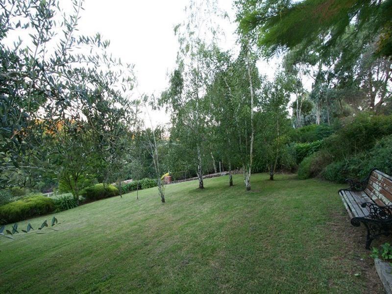 13-15 Granard Avenue, Park Orchards VIC 3114