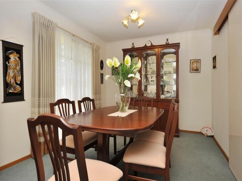 8 James Milne Drive, Croydon North VIC 3136