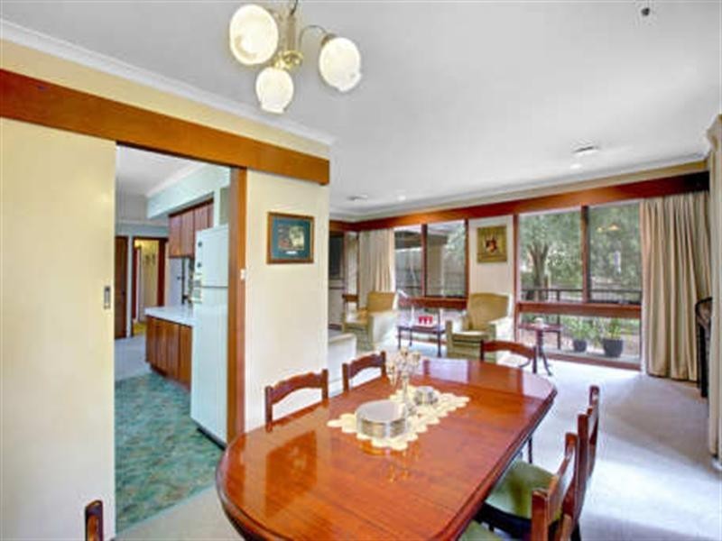 63 Summit Crescent, Ringwood North VIC 3134