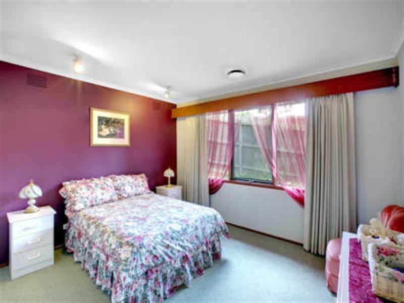 63 Summit Crescent, Ringwood North VIC 3134