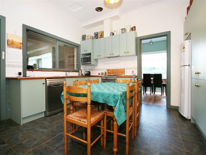 3 Collett Avenue, Ringwood VIC 3134