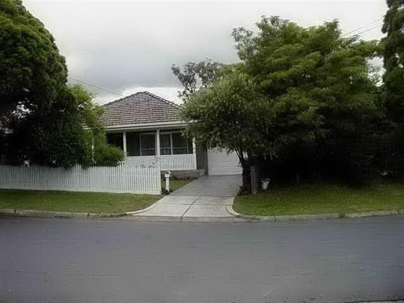 1a Lena Grove, Ringwood VIC 3134