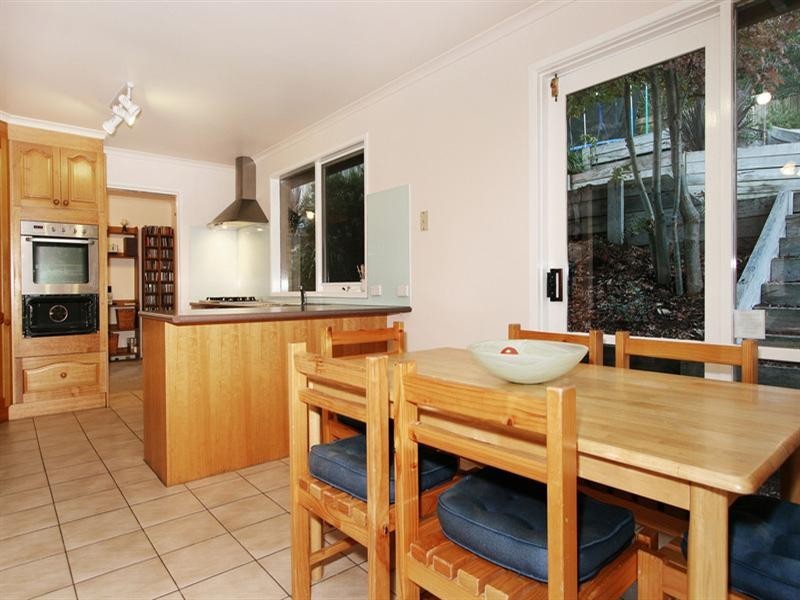 17 Werac Drive, Ringwood North VIC 3134