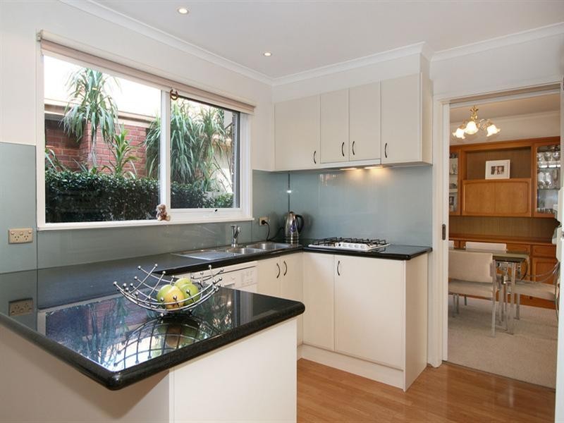 17 Woodlands Road, Heathmont VIC 3135