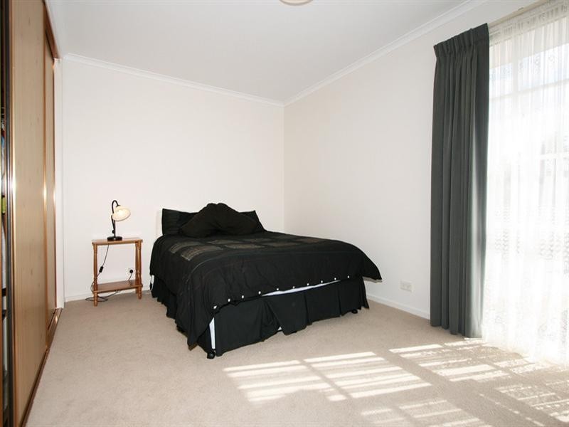 17 Woodlands Road, Heathmont VIC 3135