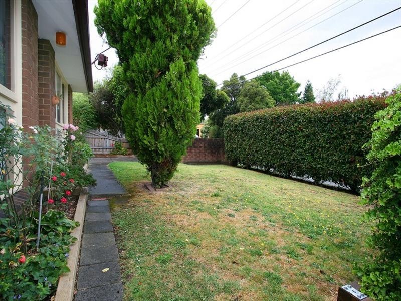 1/4 Barkly Street, Ringwood VIC 3134