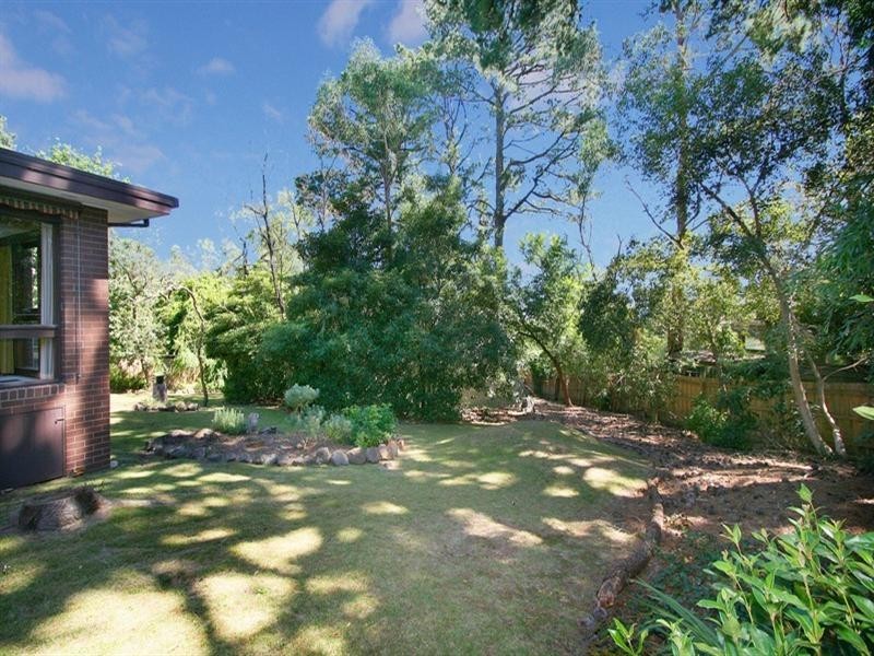 40 Pine Crescent, Ringwood North VIC 3134