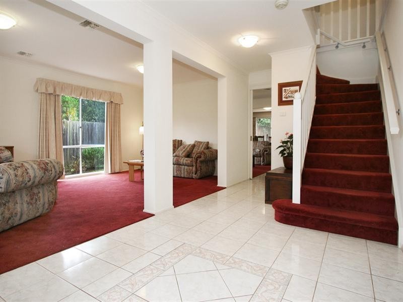 21 Lynwood Avenue, Ringwood East VIC 3135