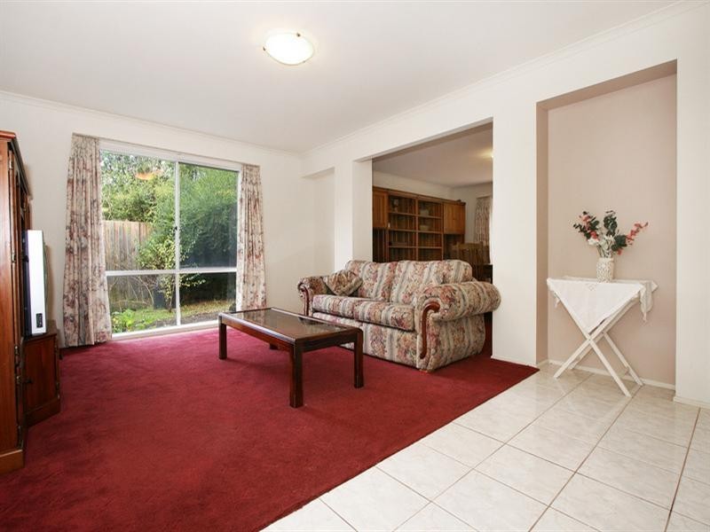 21 Lynwood Avenue, Ringwood East VIC 3135