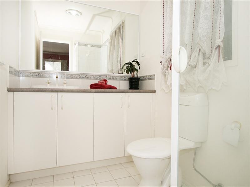 21 Lynwood Avenue, Ringwood East VIC 3135