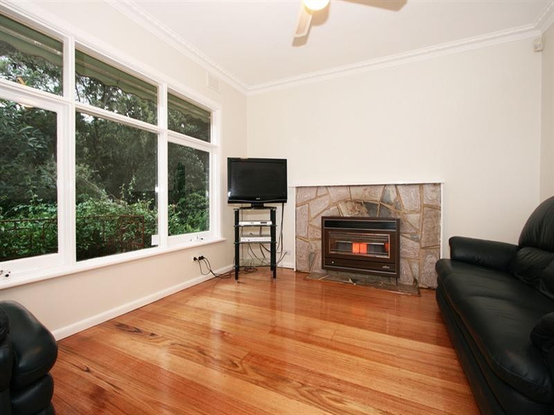 10 Glenvale Road, Ringwood North VIC 3134