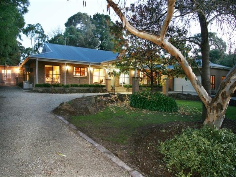 36 Arundel Road, Park Orchards VIC 3114