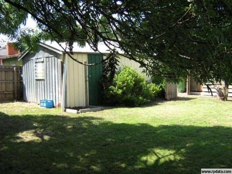 62 Sevenoaks Avenue, Croydon VIC 3136