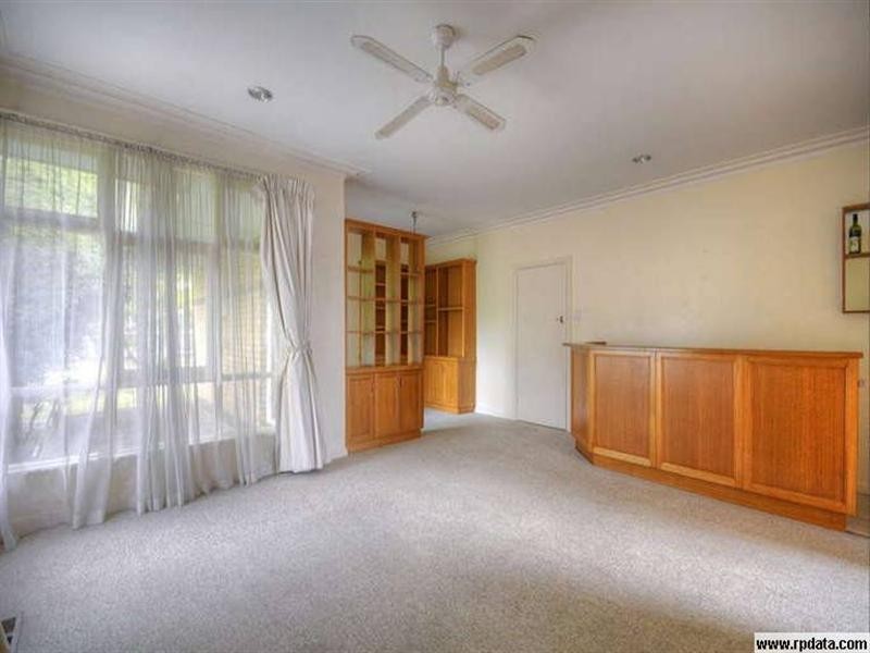 11 Dickson Crescent, Ringwood North VIC 3134