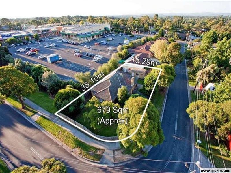 11 Dickson Crescent, Ringwood North VIC 3134