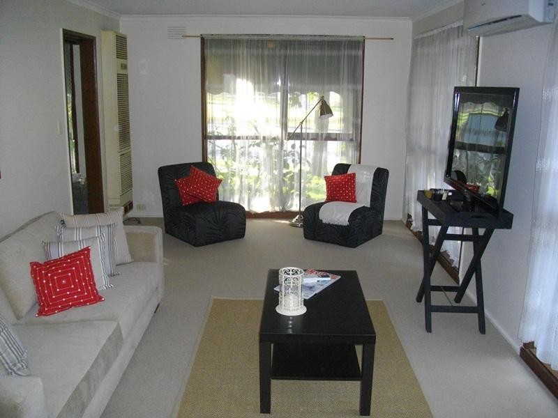 8 Canterbury Road, Heathmont VIC 3135