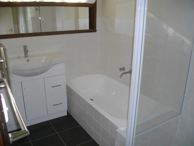 8 Canterbury Road, Heathmont VIC 3135