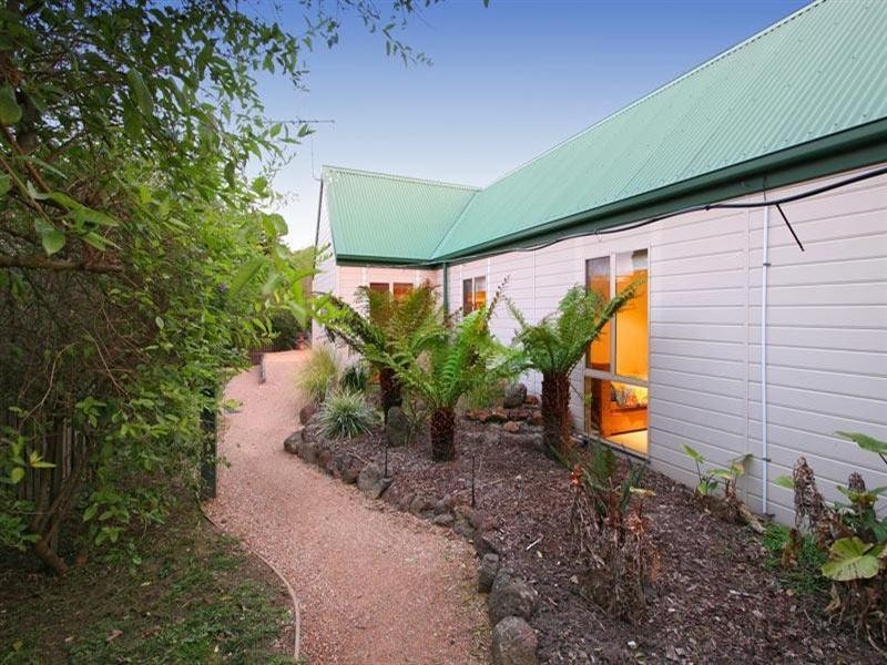 1/3 Andrew Street, Ringwood VIC 3134