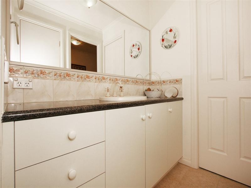 35 Strathfield Parade, Croydon VIC 3136