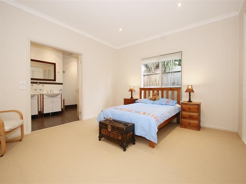 42 Stoda Street, Heathmont VIC 3135