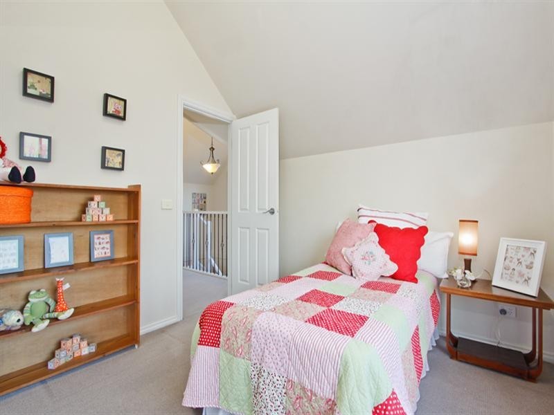 2/21 Daventry Street, Reservoir VIC 3073