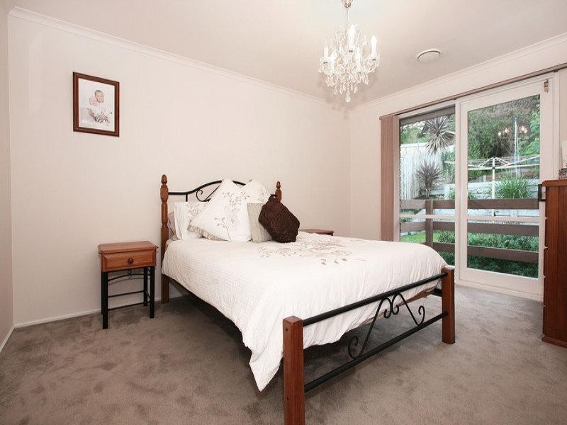 17 Werac Drive, Ringwood North VIC 3134