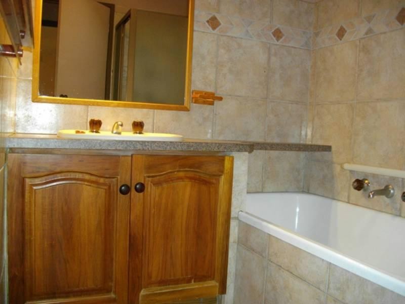 2/20 Greenwood Avenue, Ringwood VIC 3134