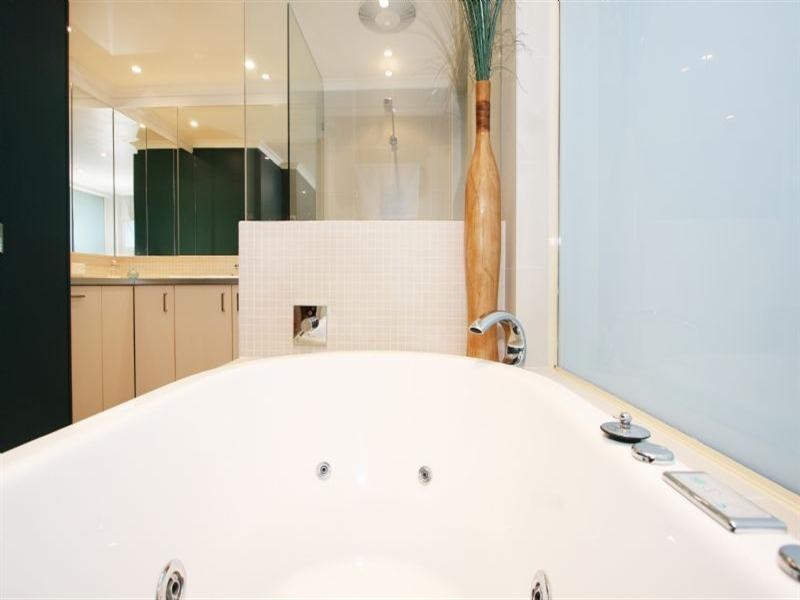 12 Morcom Avenue, Ringwood East VIC 3135