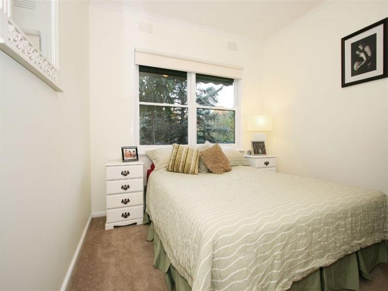 1 Adolphson Avenue, Ringwood North VIC 3134