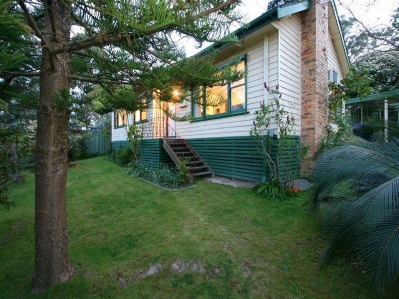 1 Adolphson Avenue, Ringwood North VIC 3134