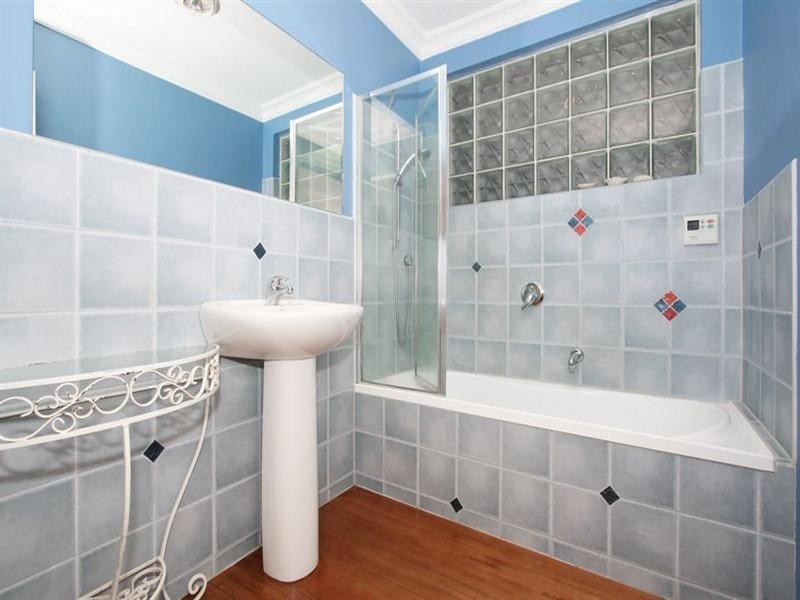 15 Pinewood Avenue, Ringwood East VIC 3135