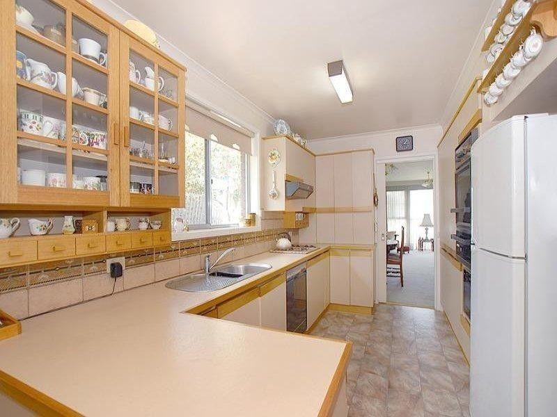 92 Windella Crescent, Glen Waverley VIC 3150