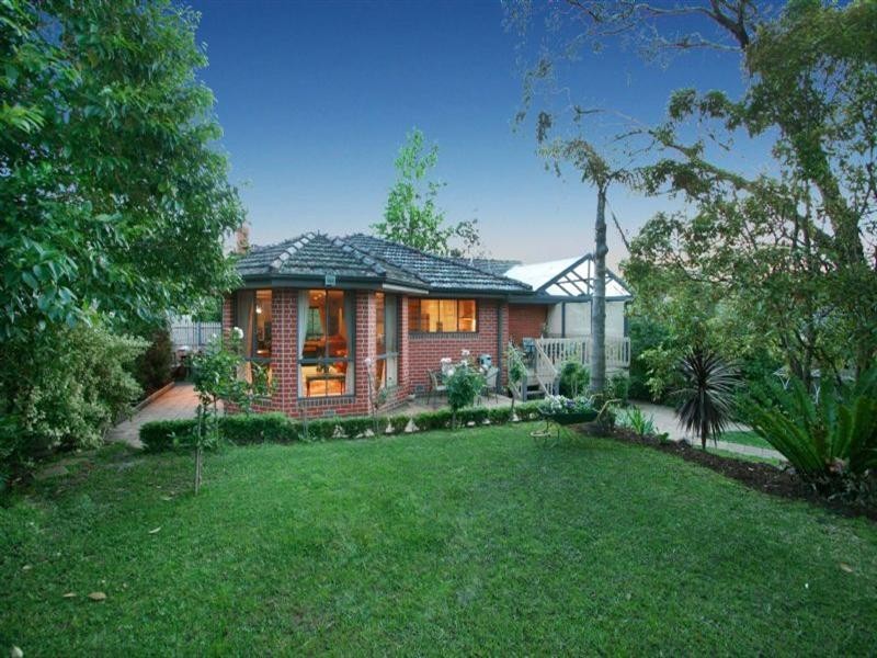 22 Melview Drive, Ringwood North VIC 3134