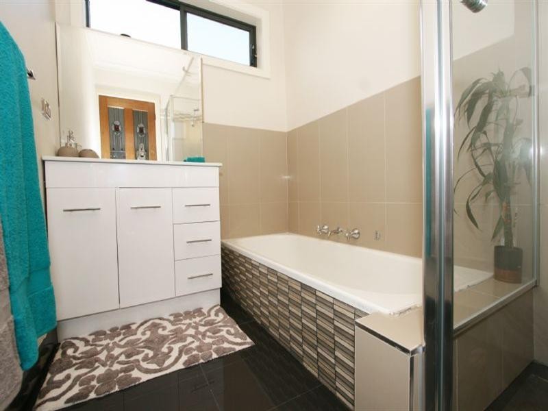 22 Melview Drive, Ringwood North VIC 3134