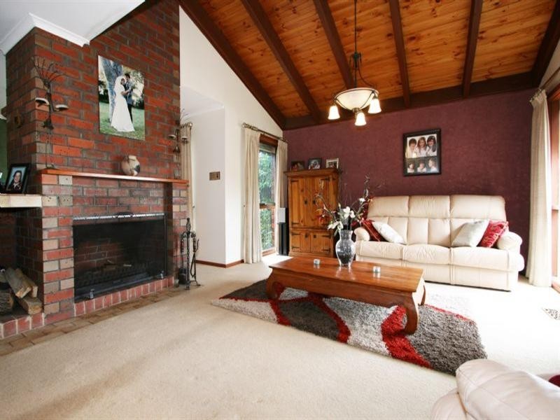 13 Vivienne Court, Doncaster East VIC 3109