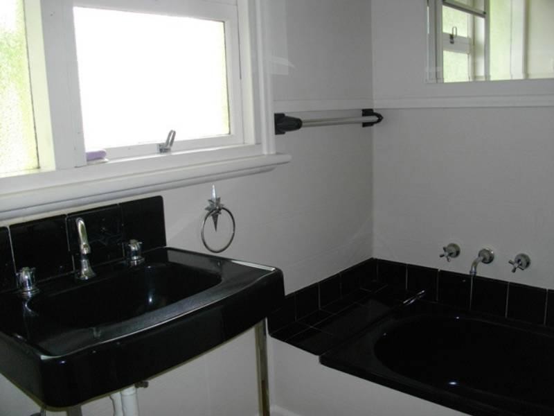 10 Knaith Road, Ringwood East VIC 3135