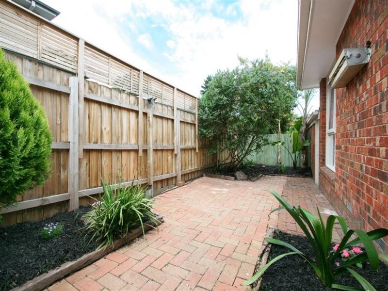 1/10 Lena Grove, Ringwood VIC 3134