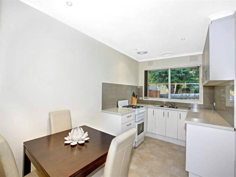 2/5 Braeside Avenue, Ringwood East VIC 3135