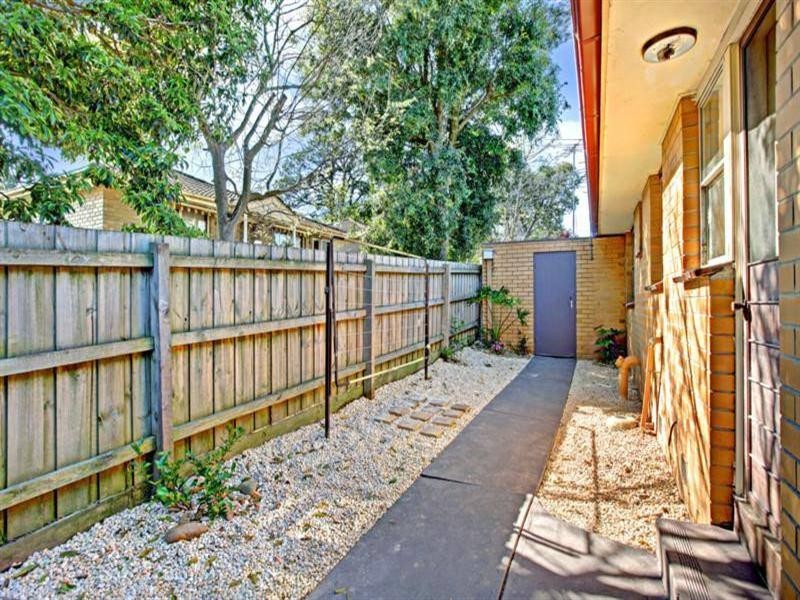 2/5 Braeside Avenue, Ringwood East VIC 3135