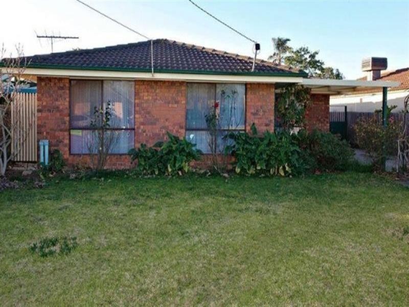 14 Bridgeford Crescent, Melton South VIC 3338