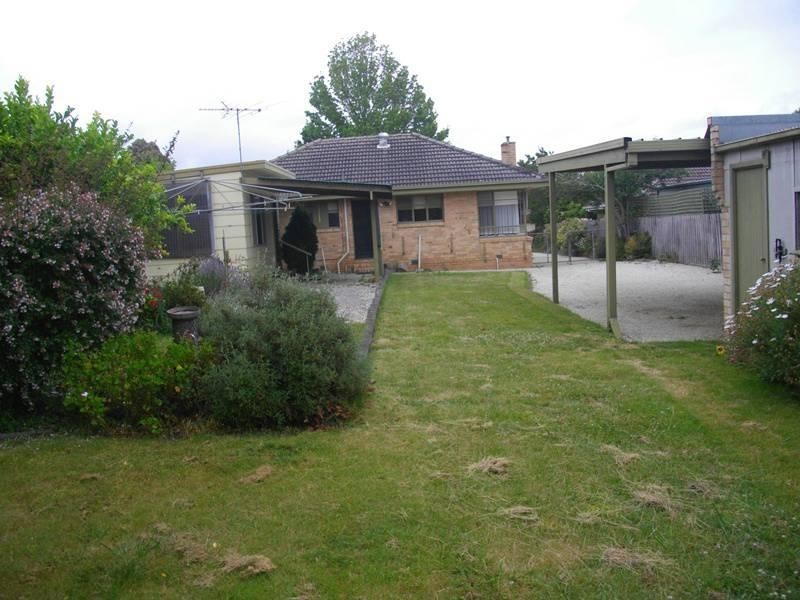 22 Carcoola Road, Ringwood East VIC 3135