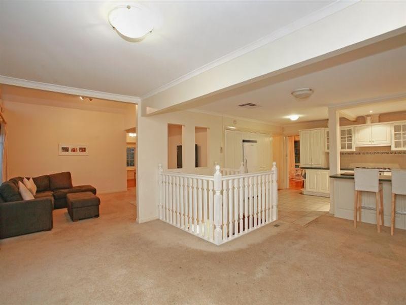 3 Ruthven Way, Ringwood East VIC 3135