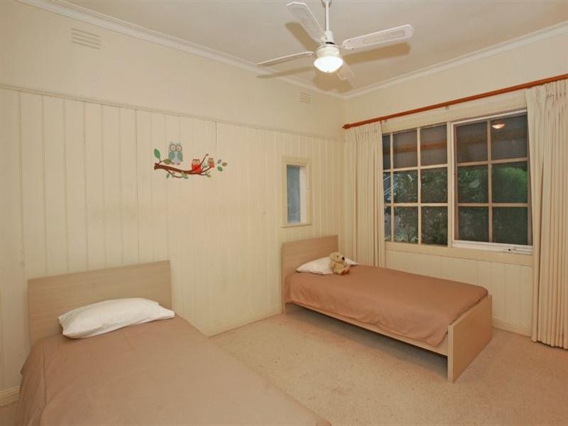 3 Ruthven Way, Ringwood East VIC 3135