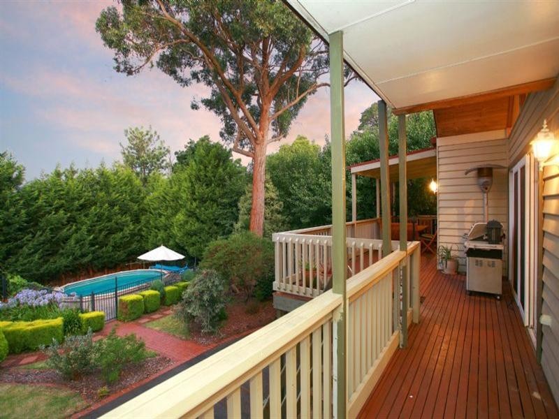 3 Ruthven Way, Ringwood East VIC 3135