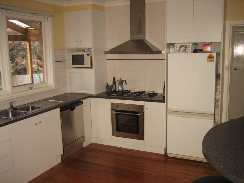 22 Lockhart Road, Ringwood North VIC 3134