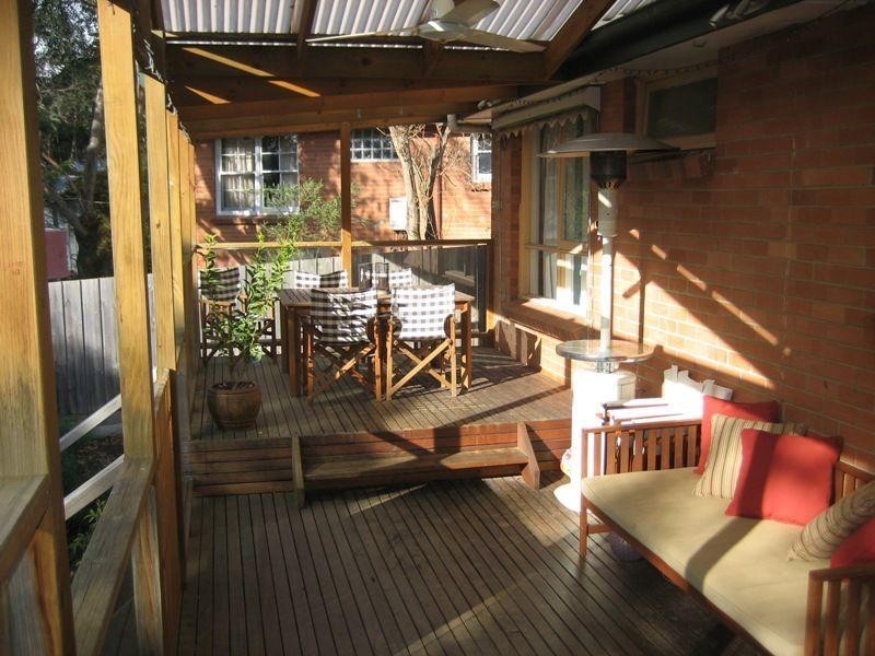 22 Lockhart Road, Ringwood North VIC 3134