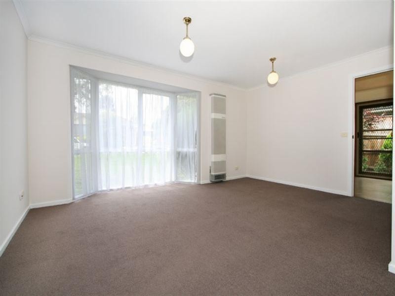 1/10 Lena Grove, Ringwood East VIC 3135