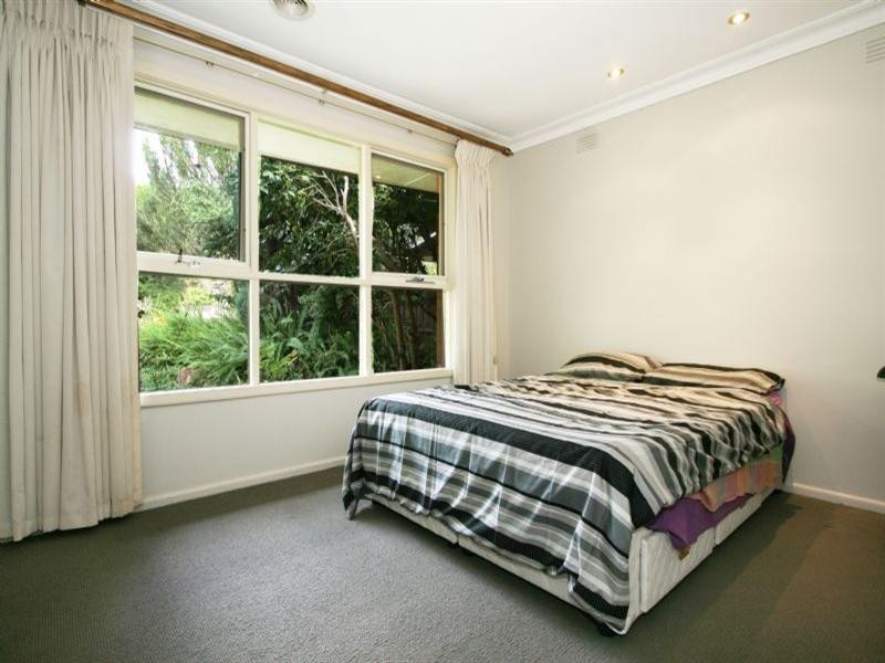 10 Hender Street, Ringwood East VIC 3135
