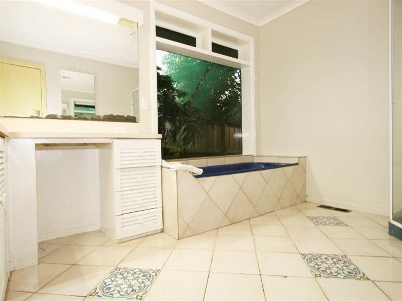 10 Hender Street, Ringwood East VIC 3135